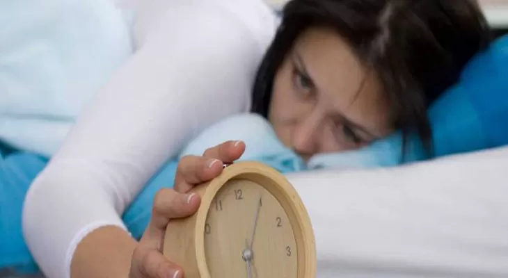वर्ल्ड स्लीप डे: नींद की कमी से महिलाओं में बढ़ रहा डिप्रेशन और मोटापा
