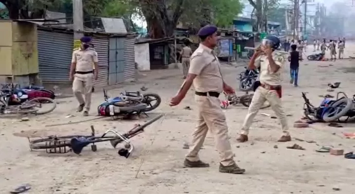बिहार के सासाराम-नालंदा में फिर भड़की हिंसा, बम फेंके, 30 राउंड गोलियां चली, एक की मौत, बिहारशरीफ में कर्फ्यू