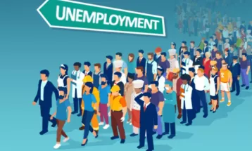 देश में इस साल हाई पर बेरोजगारी दर, गांव से ज्यादा शहरों की हालत खराब, अप्रैल महीने में बेरोजगारी दर 8.11 फीसदी पर पहुंची
