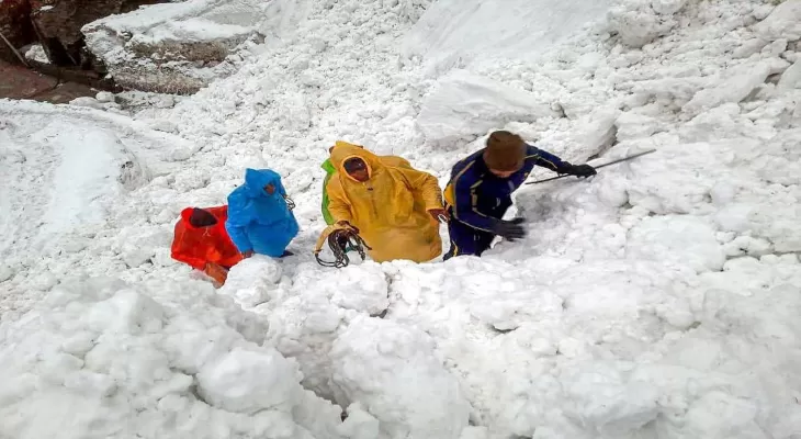 ग्लेशियर टूटने से केदारनाथ यात्रा रोकी गई, जम्मू-कश्मीर, उत्तराखंड और हिमाचल में बारिश के साथ बर्फबारी, मोचा चक्रवात का अलर्ट