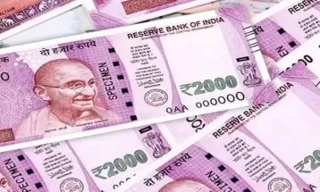 बिना डॉक्यूमेंट के 2000 के नोट बैंकों से बदलने के मामले में भाजपा नेता ने दिल्ली हाईकोर्ट में पीआईएल दाखिल कर रोक लगाने की मांग की