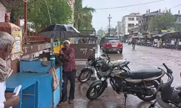 बिपरजॉय तूफान आने से पहले मध्य प्रदेश में बारिश का दौर शुरू, शिवपुरी में सवा इंच पानी गिरा; 22 जून तक चक्रवात के पहुंचने की संभावना