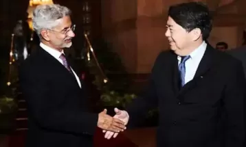 दो दिन के दौरे पर जापान के विदेश मंत्री हयासी भारत आए, एक साल में दूसरी यात्रा है; मेट्रो में सफर किया, तीन लाख करोड़ के निवेश पर सहमति