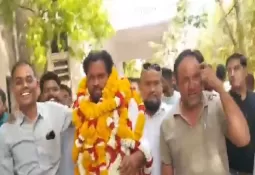 डूंगरपुर-बांसवाड़ा से कांग्रेस पार्टी ने अरविंद डामोर को उतारा मैदान में, भरा नामांकन